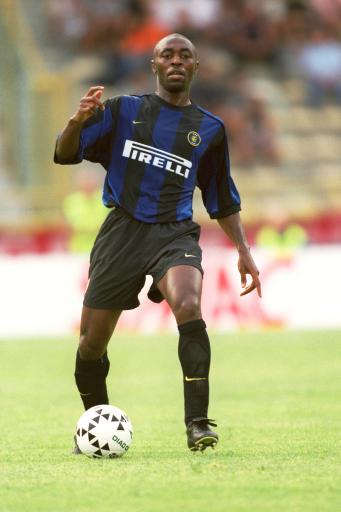 24分大胜！湖人终结三连败，东契奇34分詹姆斯24分双星闪耀