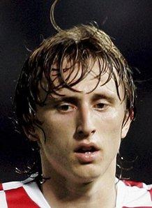 迪马尔科：我们现在排名第一但这并不重要，联赛还很漫长（迪马尔科：暂居榜首并非关键，赛季漫长一切未定）